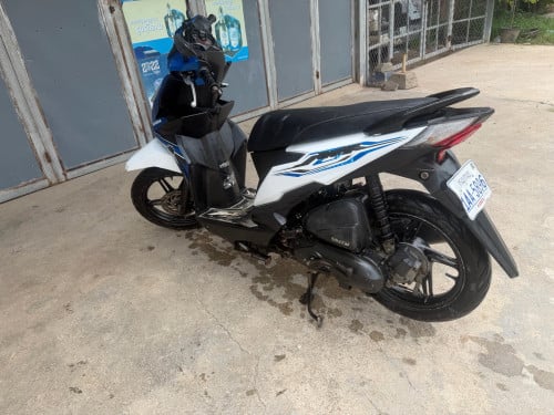 ម៉ូតូលក់ប្រញ៉ាប់លុយ