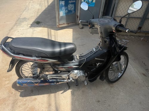 ម៉ូតូលក់ប្រញ៉ាប់