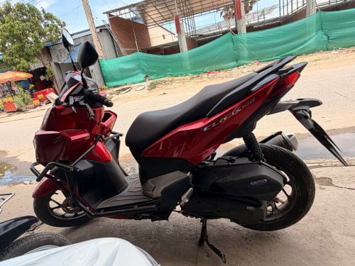 ម៉ូតូលក់