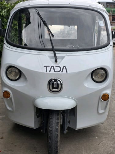 អត់បុកបាក់ក