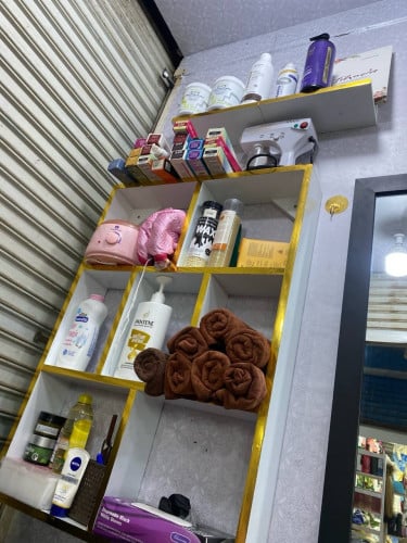 សាឡន តូបសេងទាំងអីវ៉ាន់