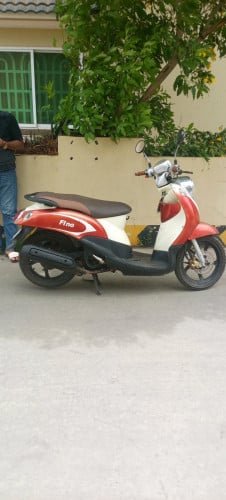 ម៉ូតូលក់