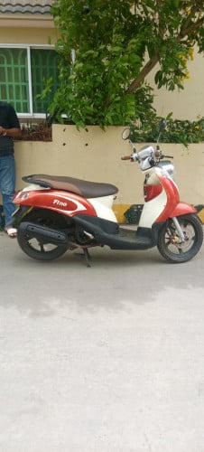 ម៉ូតូលក់