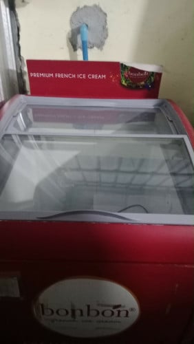 ទូរការ៉េម