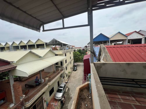ផ្ទះល្វែងលក់បន្ទាន់