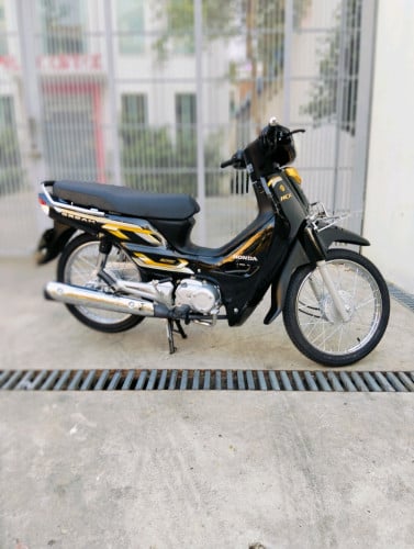 សង់ 025 ឡើង 026 មានពន្ធត្រឹមត្រូវលក់តម្លៃ 1770 ដុល្លារ។