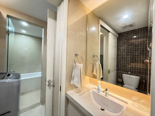 𝐅𝐨𝐫 𝐑𝐞𝐧𝐭: 1-BR Apartment – Casa By Meridian, Koh Pich