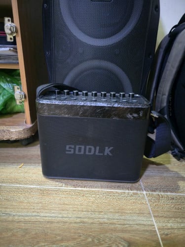 សំលេង200w មានមេក្រូច្រៀងពិរោះ អាចយកធ្វើមេតទៅប៉ាសផ្សេងធ្វើជាមេក្រូច្រៀងបាន