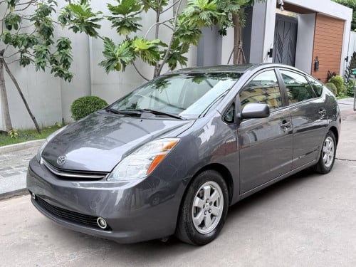 មានលុយ 4000$ អាចរំលស់យក Prius08 ក្រដាស់ពន្ឌយកប្រើភ្លាម