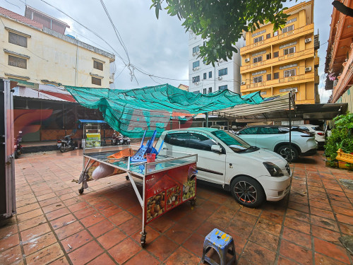 ដីលក់ សង្កាត់ផ្សារដើមថ្កូវ នៅលើផ្លូវធំ 488
