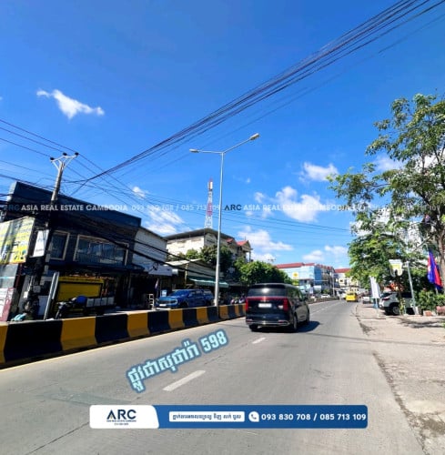 ផ្ទះអាជីវកម្មលក់ជាប់ផ្លូវជាសុផារ៉ា 598