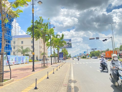 ដីលក់ជាប់ផ្លូវ6A ក្បែរគម្រោងផ្លូវល្បឿនលឿន និង Borey Mekong City By Mekong Land