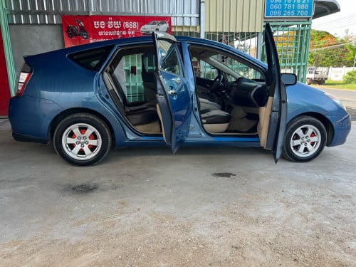 ឡានលក់ 7700$ ឆ្នាំ 2005