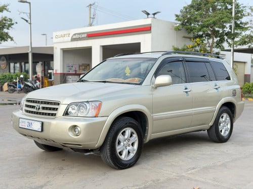 ឡានលក់ Highlander ឆ្នាំ2003