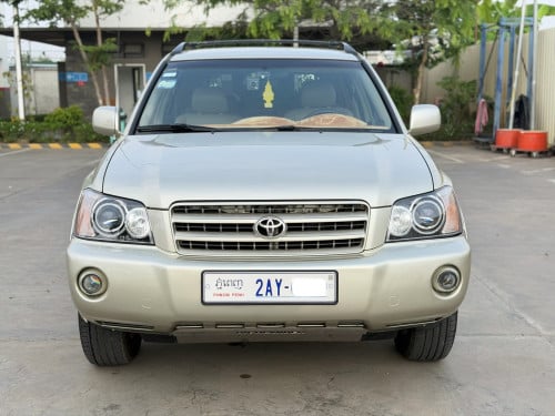 ឡានលក់ Highlander ឆ្នាំ2003