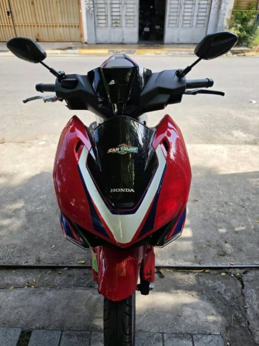 លក់ឬដូរ honda winer R 2026 ម៉ូតូនៅខ្ចីណាស់បងប្អូន