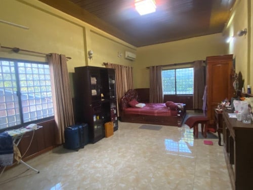 ផ្ទះលក់នៅក្រុងតាខ្មៅ | House for sale at Krong Ta Khmav