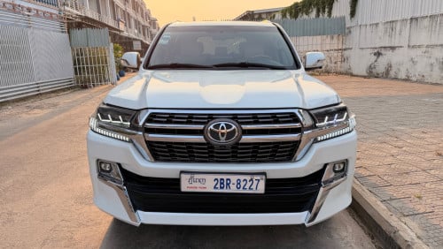 ទើបកាត់បានក្តៅ Land Cruiser V6 010 up 021 Arab