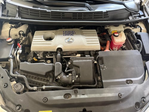 ឡានផ្ទាល់ខ្លួនលក់ Lexus CT200h 2015