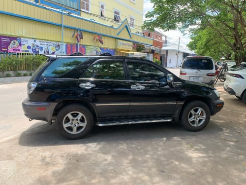 ឡានលក់បន្ទាន់ Lexus rx300 01 p1