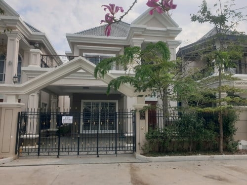 វីឡា បុរីML