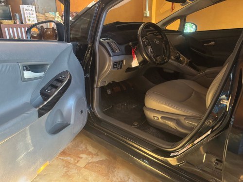 ឡានម្ចាស់ដេីមផ្ទាល់ Prius 2010 option 4 personal Solar + JBL speaker