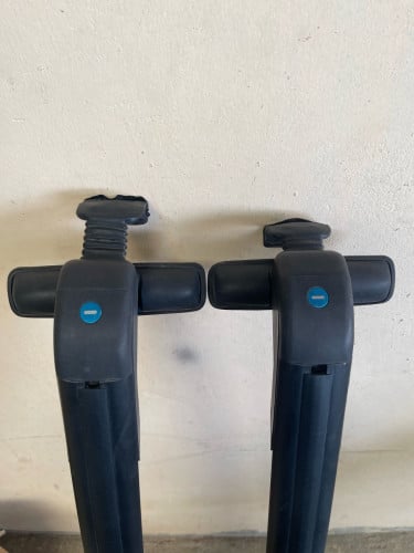 លក់ដែកស៊ុមលើដំបូលរថយន្ត Prius  (Roof Rack Crossbar)