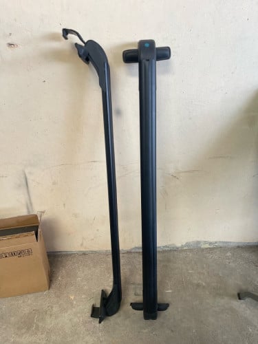 លក់ដែកស៊ុមលើដំបូលរថយន្ត Prius  (Roof Rack Crossbar)