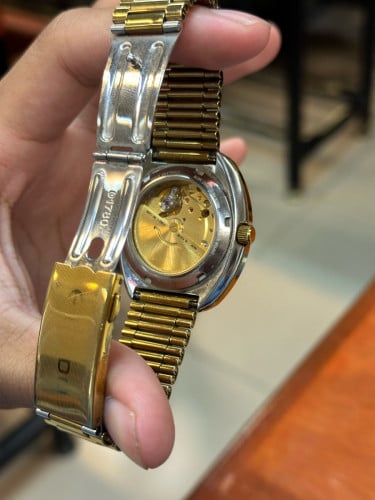 នាឡិកាដៃ RADO