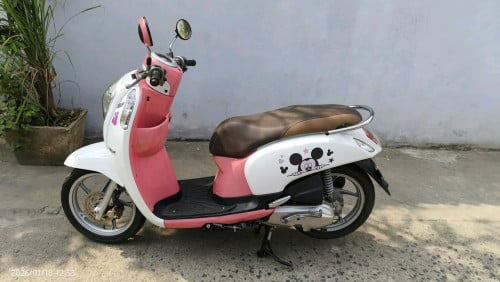 ម៉ូតូScoopyi015លក់750$មានពន្ធ