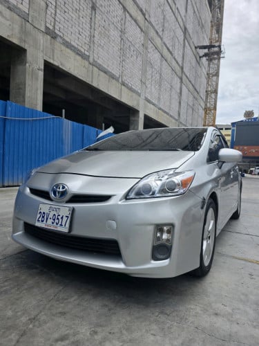 ឡានជួល Toyota Prius 2010