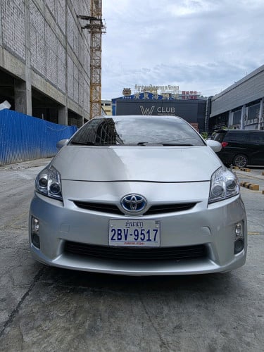 ឡានជួល Toyota Prius 2010