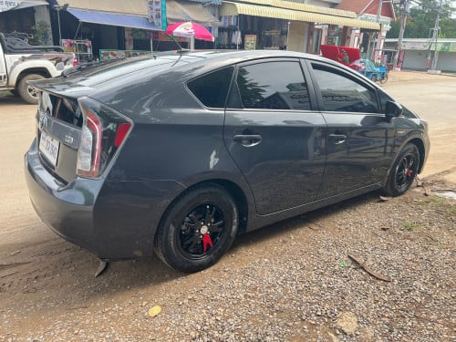 ឡាលក់ TOYOTA. PRIUS 2010 អប់សិន3 លេងគុជ3កាង012ហើយសរេច