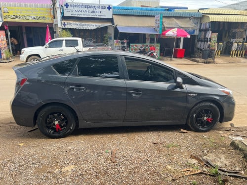 ឡាលក់ TOYOTA. PRIUS 2010 អប់សិន3 លេងគុជ3កាង012ហើយសរេច