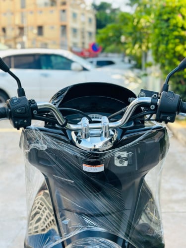 ក្រដាសពន្ធ✅HONDA PCX 014ជប៉ុន100% កម្លាំង125cc តំលៃ1399$ FREE ផ្លាកលេខ