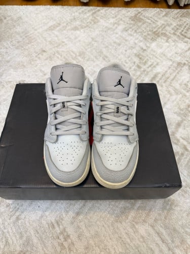 โ
ORIGINAL Air Jordan 1 Low White Camo (GS) Size 39