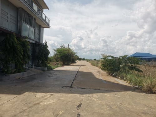 ๐ฆLand Available for Urgent Sale at a Special Price (Negotiable).