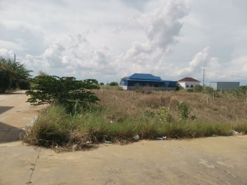 ๐ฆLand Available for Urgent Sale at a Special Price (Negotiable).