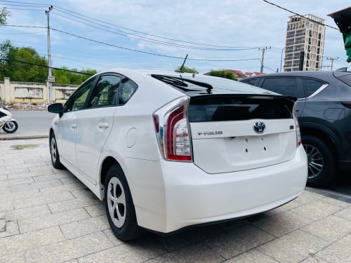 ឡានស្អាតទឹកថ្នាំស្រីនមួយជុំឡាននៅថ្មីខ្លាំង👍
