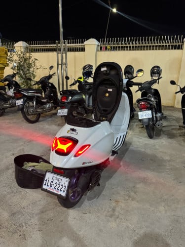 លក់ Vespa Sprint 125cc