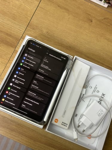 លក់ Xiaomi Pad Mini Full Set with Box And Xiaomi Pen 99%