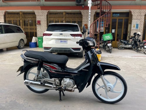 012 ប្រើប៊ិច កាតគ្រី។