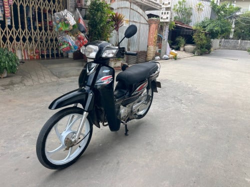012 ប្រើប៊ិច កាតគ្រី។