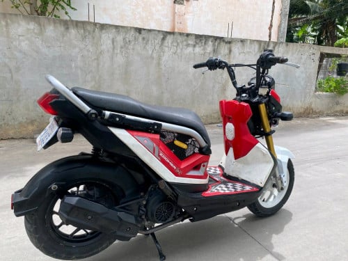 016 កាតគ្រី zoomer