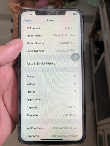 11pm iCloud ប្រើបានមេម៉ូរី256G អេក្រង់gx inceel