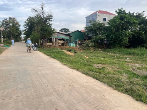20*30ស្អាតខ្លាំង