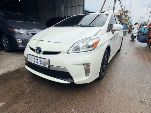 2012 Prius Option3 លេខ2CD ឡានស្អាត លេងហើយម៉ាស្អាត