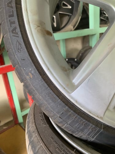 205/40R17 Prius កាម៉ារីស្វិត