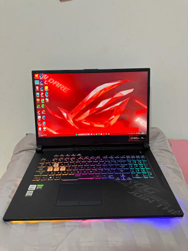 Asus ROG strix G712