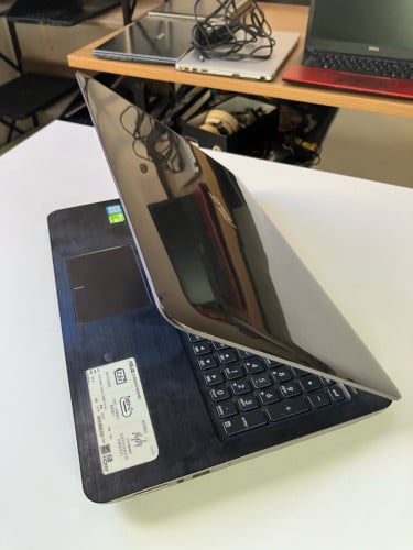 ASUS x556UF 15inch FULLHD/ i5-6200U / RAM 8GB / 500GB HDD / Nvdia 930M 2GB / Battery ๐ good